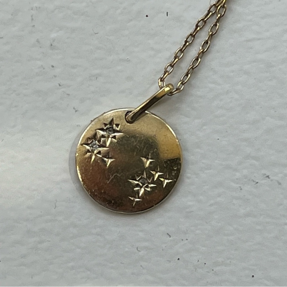 Mejuri Gold Starburst Disc Necklace